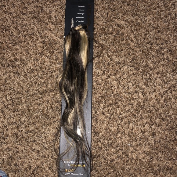 REMY HAIR EXTENSIONS - Picture 1 of 2